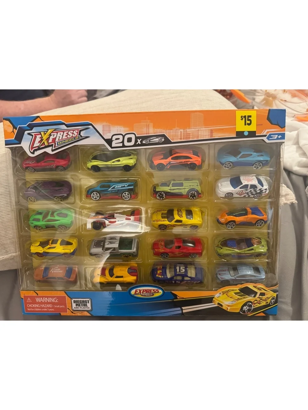 Express Wheels 20 Pack Diecast Metal Toy Cars Set